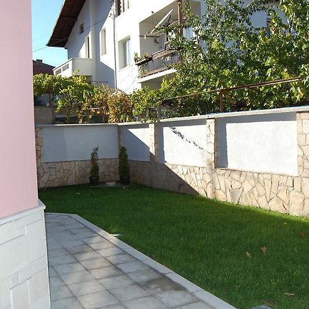 Rozovata Kashta Hotel Kjusztendil Kültér fotó