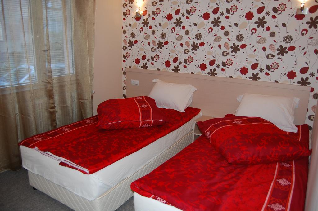 Rozovata Kashta Hotel Kjusztendil Szoba fotó